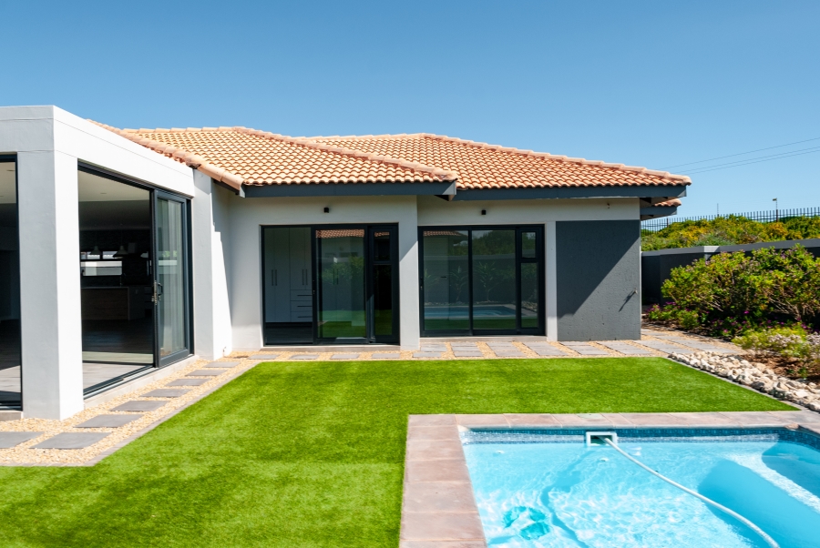 4 Bedroom Property for Sale in Langebaan Country Estate Western Cape